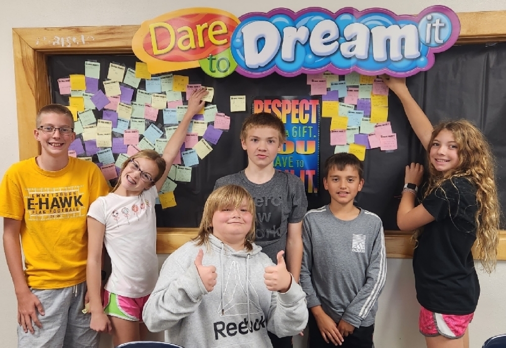 Emmetsburg 6th graders share some positive vibes.