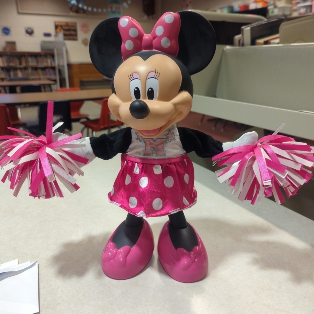 Mini Mouse is even going to the Cheer Clinic!